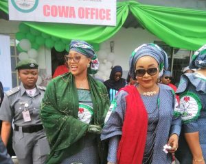 COWA President Mrs Kikelomo Adeniyi (l) with Mrs Yakaka Imam (R)