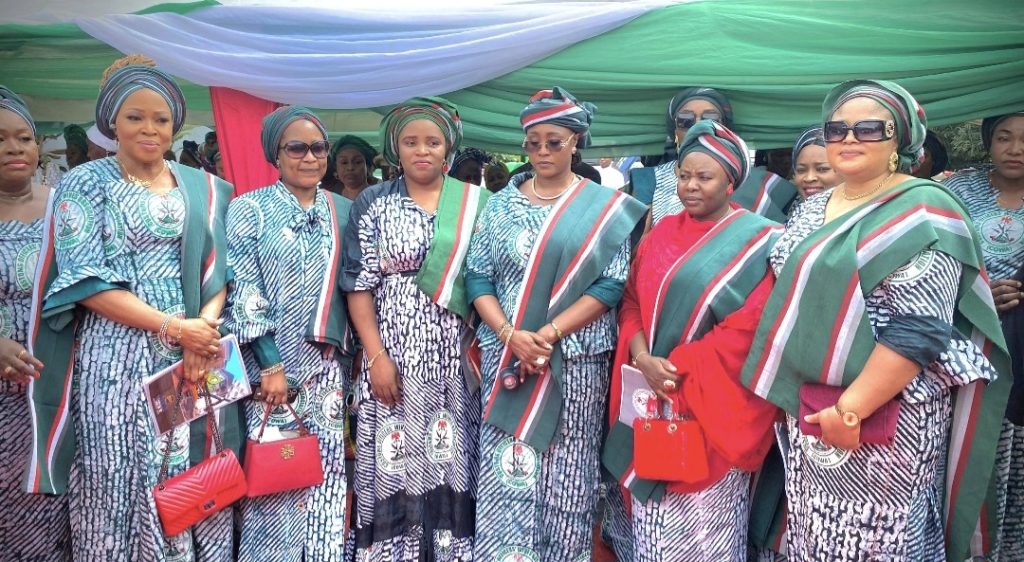 Screenshot_20251109_154330_Gallery