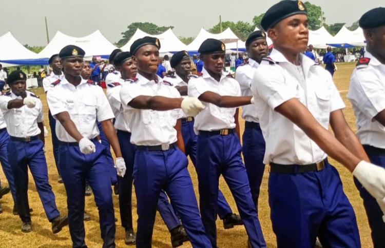 image_750x_65beca91e1671